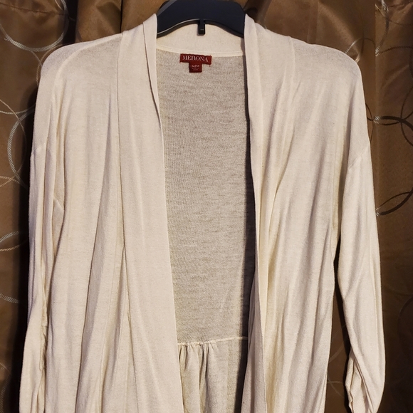 Sweater - Picture 1 of 3